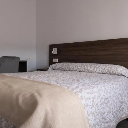 Restaurante Rosales 3* Tejeda de Tiétar